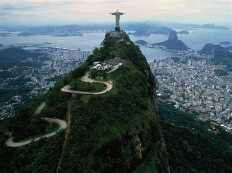 Corcovado:  Melódicas Armonías y Ritmos Suaves que te Transportan a las Alturas de Río